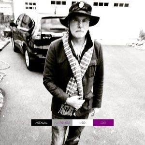 Meet your Posher, Thel